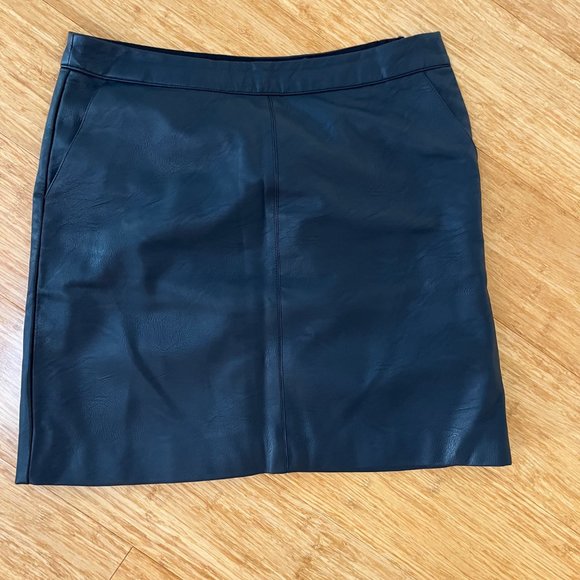 Navy blue Topshop vegan leather mini skirt size 6 - Picture 2 of 5